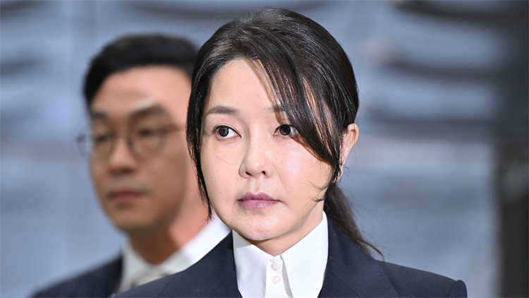 韓國(guó)前總統(tǒng)夫人金建希被拘留後第三次接受特檢組傳喚調(diào)查