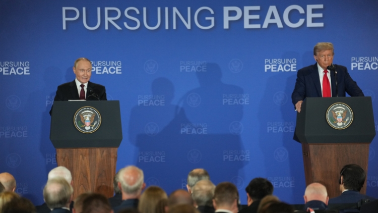 普京：期待全面恢復(fù)俄美關(guān)係 下一步發(fā)展取決於美方