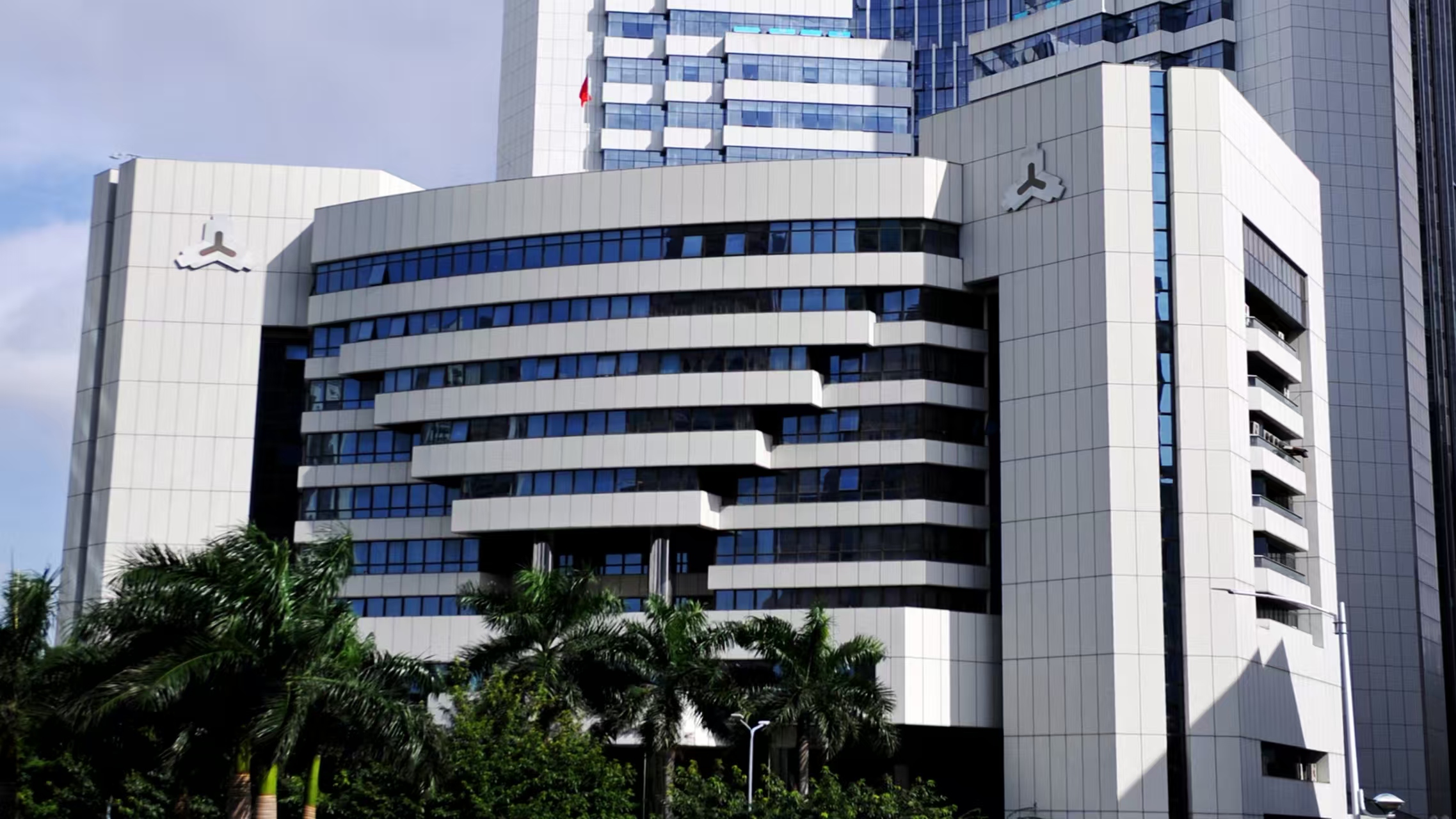 深圳加力推進(jìn)科技創(chuàng)新和技術(shù)改造再貸款 超400億元貸款支持科技創(chuàng)新和產(chǎn)業(yè)升級(jí)