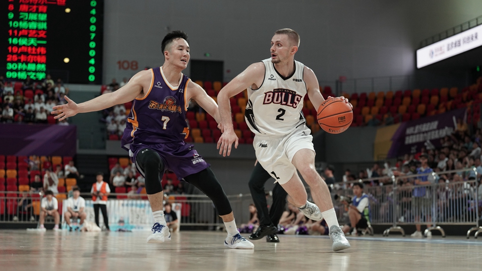 97:83挫鹽南蘇科雄獅 香港金牛以常規(guī)賽冠軍迎來季後賽