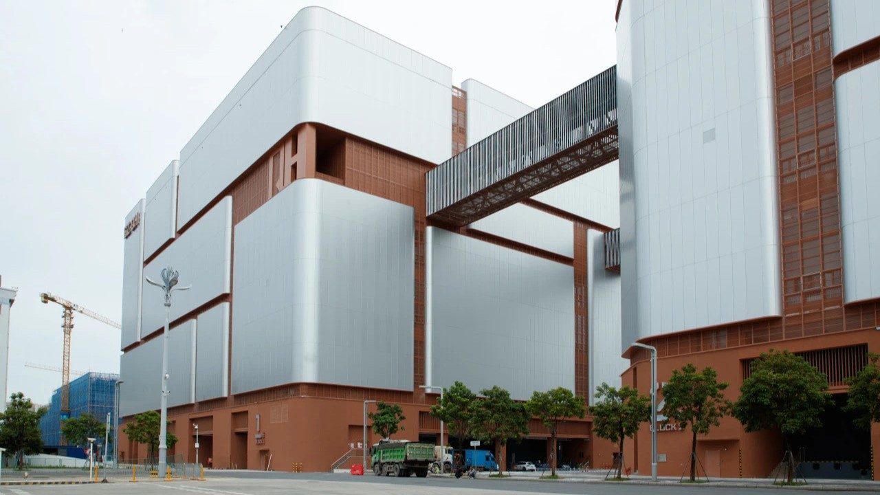 前海藝術(shù)品保稅「第一倉」正式落成！