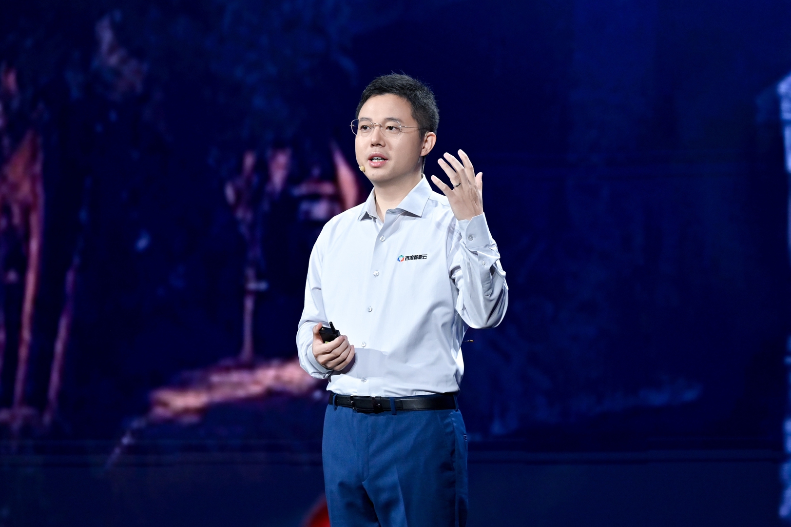 百度智能雲(yún)升級百舸5.0、千帆4.0   發(fā)布數(shù)字人「AI吳彥祖」和一見「AI老師傅」