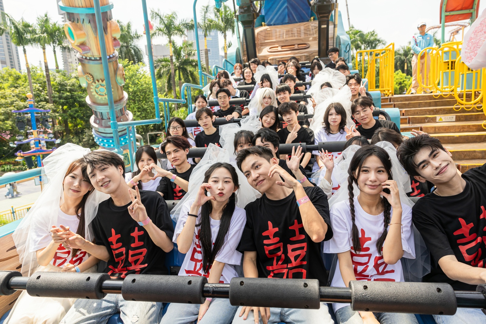 七夕「為愛尖叫」百名情侶長隆高空告白