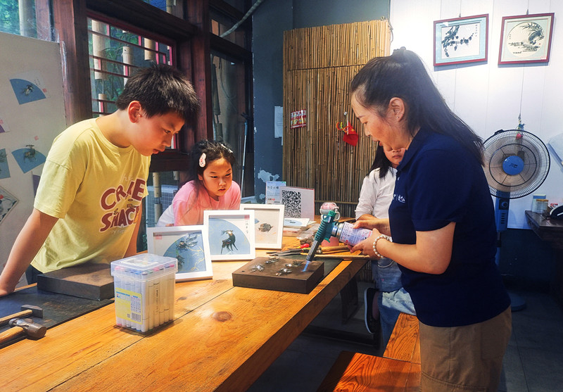 場景+業(yè)態(tài)+服務(wù)  皖休寧齊雲(yún)山暑期「逍遙遊」爆棚