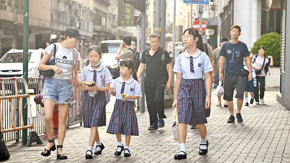 開學(xué)日公共交通適時(shí)加密班次