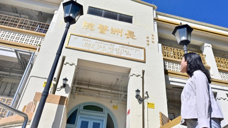 陳美寶到訪抗戰(zhàn)遺址 呼籲市民親身到訪以認(rèn)識(shí)重要?dú)v史