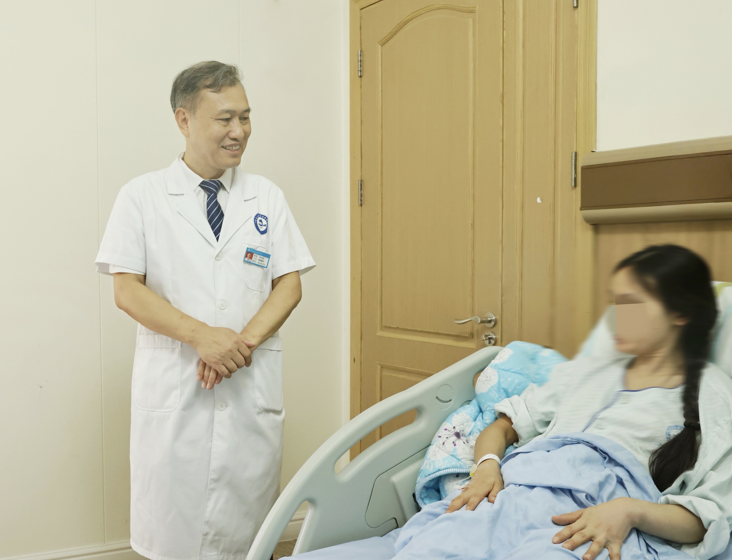 香港患者跨境求醫(yī) 只為保膽取石