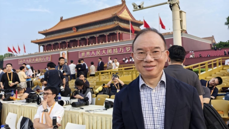 曾國(guó)衞：要弘揚(yáng)偉大抗戰(zhàn)精神 向著中華民族偉大復(fù)興的光輝彼岸奮勇前進(jìn)