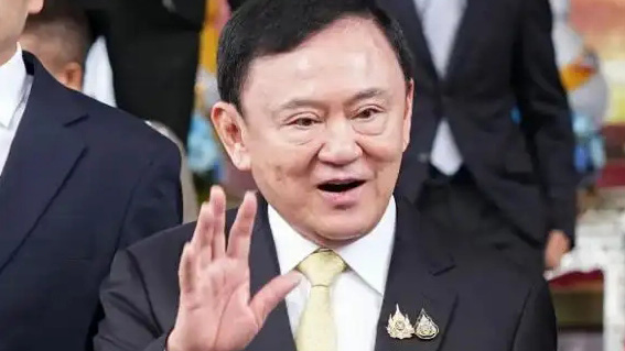 泰國警方稱他信已乘飛機(jī)離開泰國