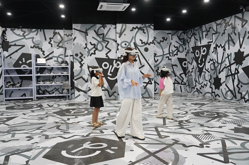 遊船觀景VR探秘新安江玩法升級 皖屯溪「文旅 +」一路繁花