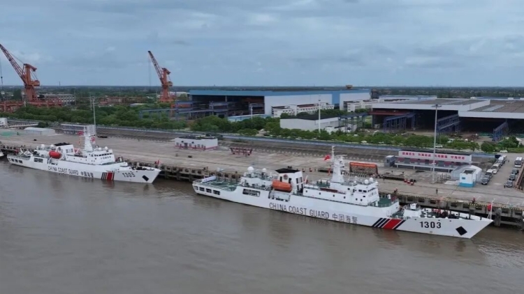 中國海警艦艇編隊起航赴北太平洋 開展公海漁業(yè)執(zhí)法巡航