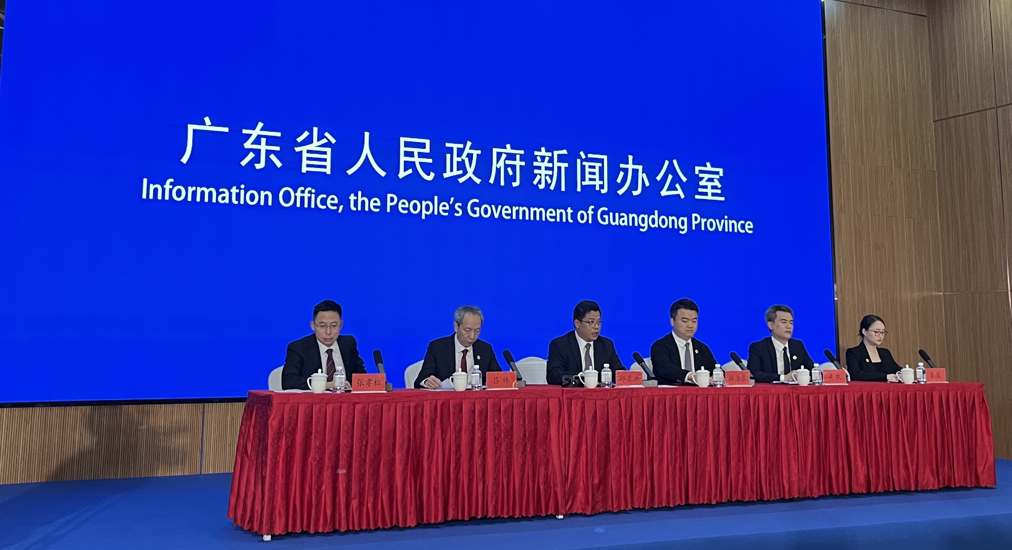 「港澳藥械通」實(shí)施範(fàn)圍擴(kuò)大 引進(jìn)港澳已上市藥械品種125種