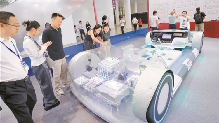 SEMI-e深圳國際半導(dǎo)體展暨2025集成電路產(chǎn)業(yè)創(chuàng)新展在深舉行