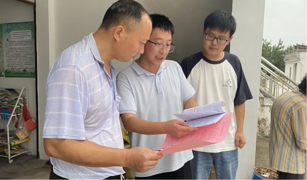 皖屯溪奕棋鎮(zhèn)：「風(fēng)正」方能「一帆懸」   駐村幹部興朱村