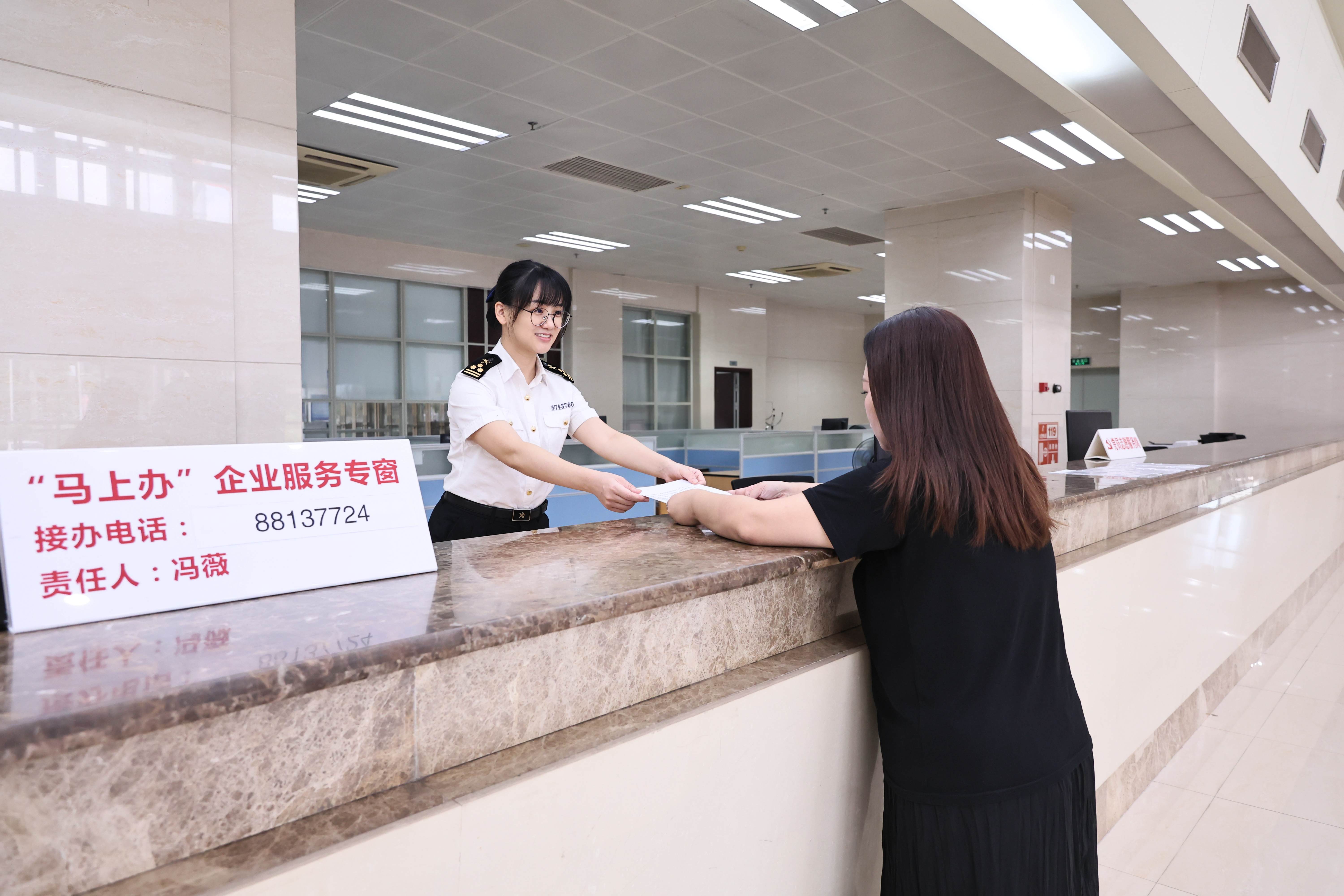 粵澳「一單兩報」首單在中山放行，申報時間縮短一半