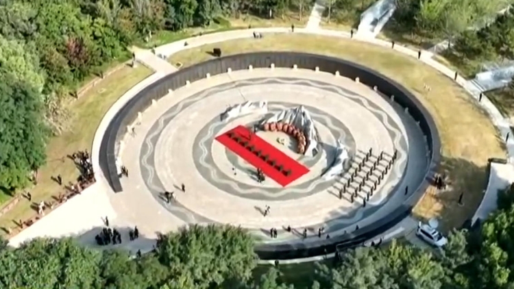 第十二批在韓中國人民志願(yuàn)軍烈士遺骸安葬儀式在瀋陽舉行