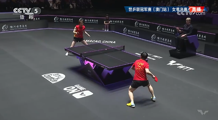 孫穎莎4比3戰(zhàn)勝王曼昱 奪得WTT澳門冠軍賽女單冠軍