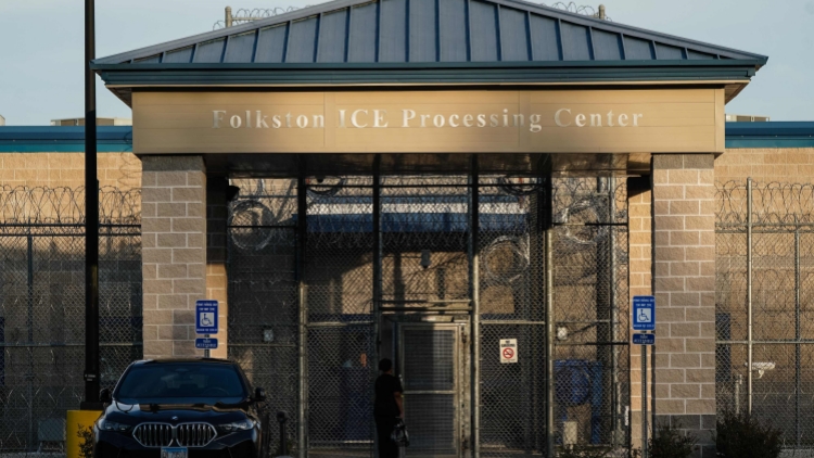 遭美羈押的韓工人揭露待遇：床墊發(fā)霉 飲用水有異味