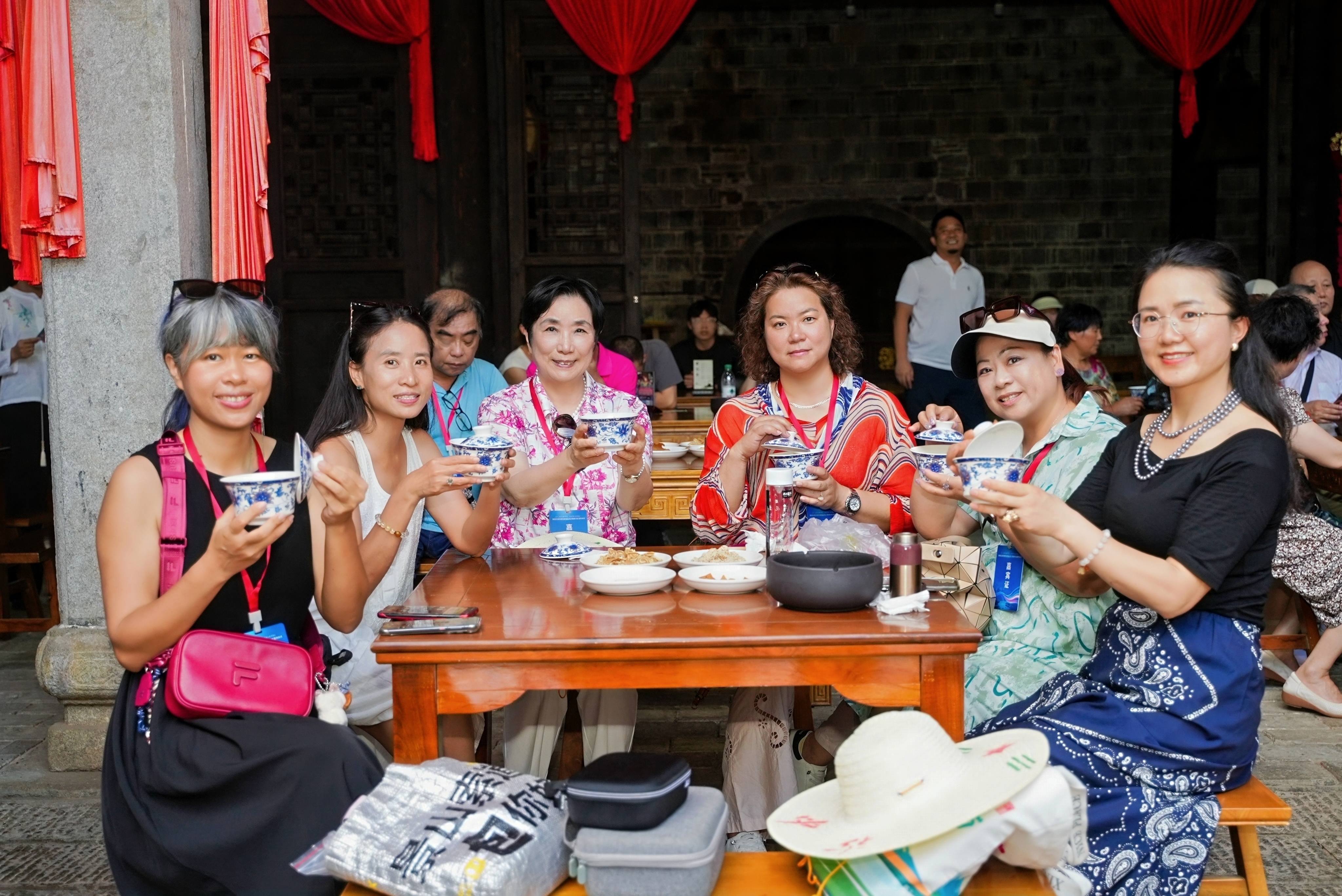 有片 | 香港文旅觀察團「陷」在靖港古鎮(zhèn)八元堂