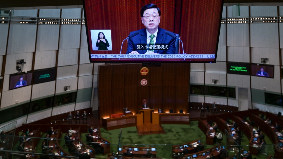 施政報告2025｜建立部門首長責(zé)任制 成立AI效能提升組