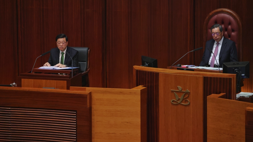 【來論】施政報(bào)告「三路並進(jìn)」力助地區(qū)創(chuàng)未來