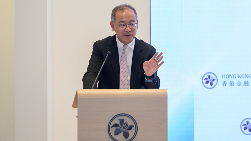 余偉文：減息步伐仍不明朗 利率下調(diào)對經(jīng)濟(jì)及樓市影響正面