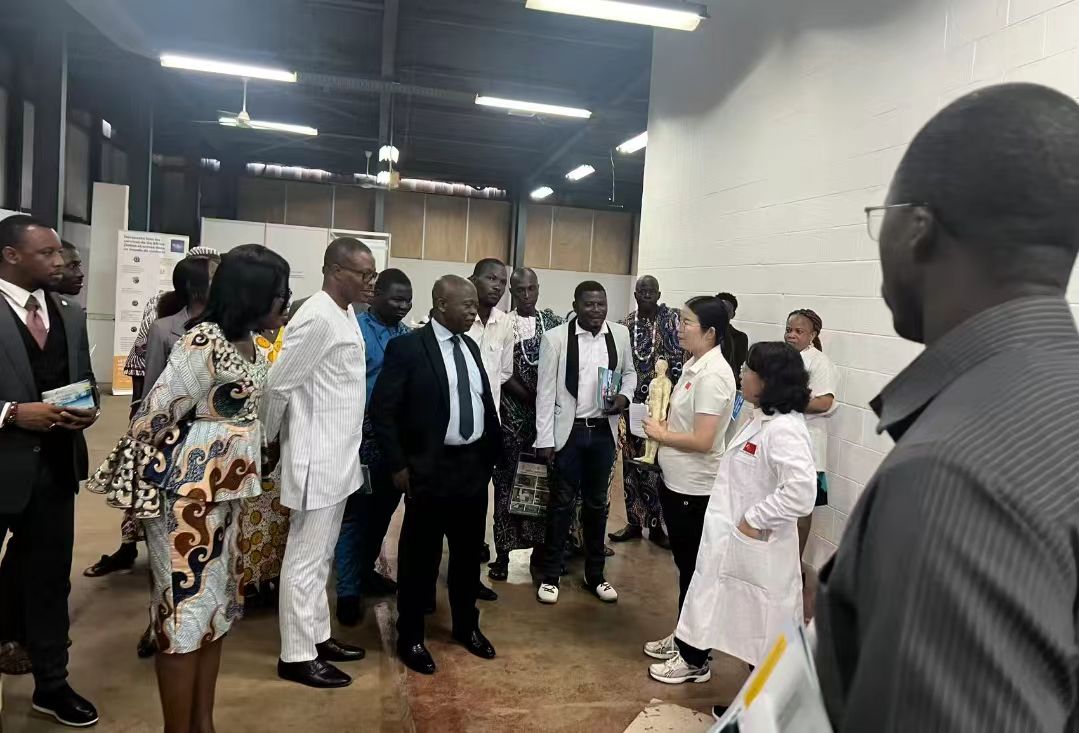 中國(guó)（山西）援多哥洛美醫(yī)療隊(duì)受邀開(kāi)展健康義診活動(dòng)