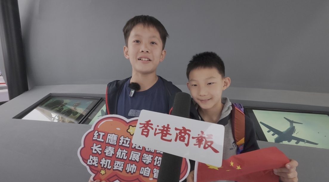 厲害了！小小航空迷，竟對(duì)各類機(jī)型如數(shù)家珍！