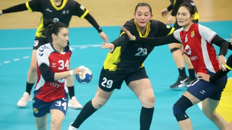 女子手球決賽在汕頭舉行 廣東隊負(fù)江蘇隊奪得亞軍