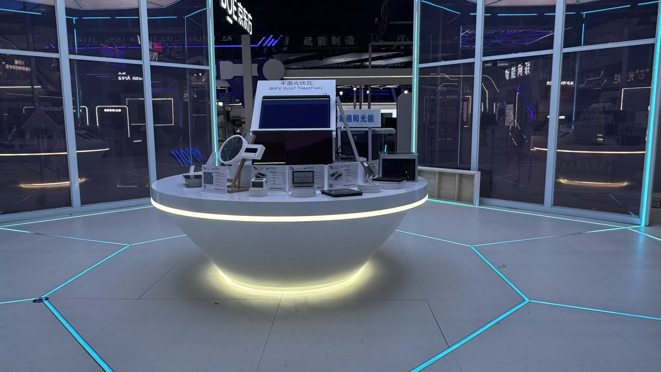 港商觀(guān)察 |「新站軍團(tuán)」閃耀世界製造業(yè)大會(huì) 詮釋硬核實(shí)力蓬勃生機(jī)