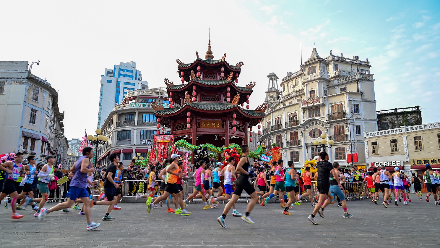 2025汕頭馬拉松12月14日鳴槍開(kāi)跑 非遺美食融合與新賽道打造特色體育盛宴
