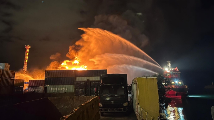 青衣回收場火場兩日內(nèi)第二次火警 疑死灰復(fù)燃