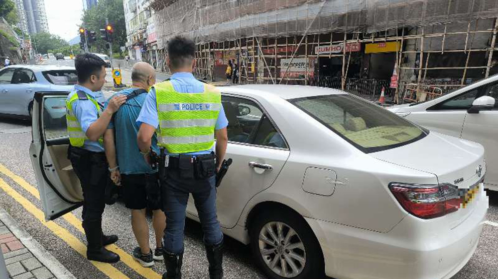 警方東九龍打擊停牌駕駛 拘捕一名六旬司機(jī)