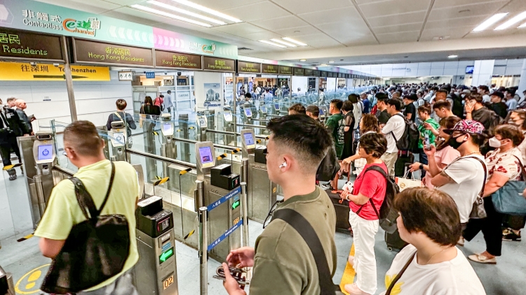 【港事講場(chǎng)】「口岸通」上線(xiàn) 豈止體現(xiàn)便民