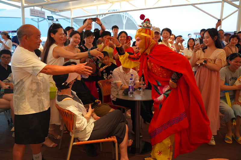 安徽黃山太平湖推出「雙節(jié)」喜樂(lè)會(huì)