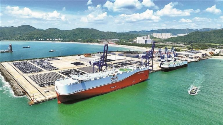 手機(jī)點(diǎn)一點(diǎn) 汽車運(yùn)全球 「汽車出海e站通」移動(dòng)版上線