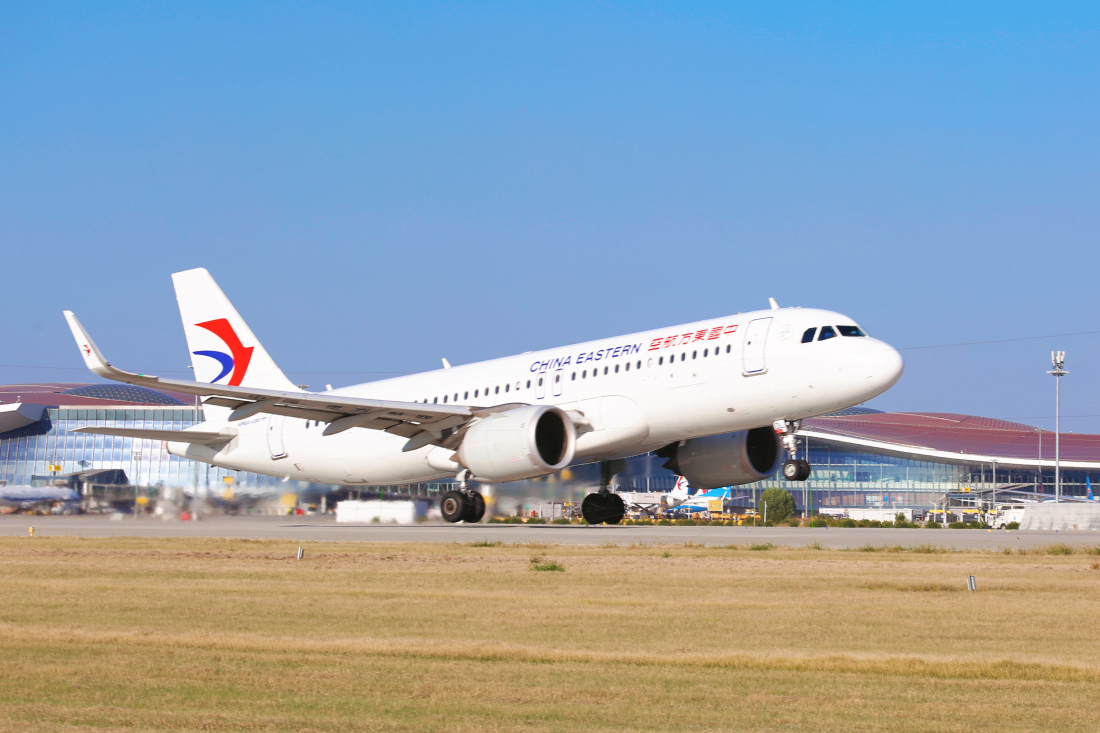 「超長黃金周」 東航日均計劃執(zhí)行航班3174班