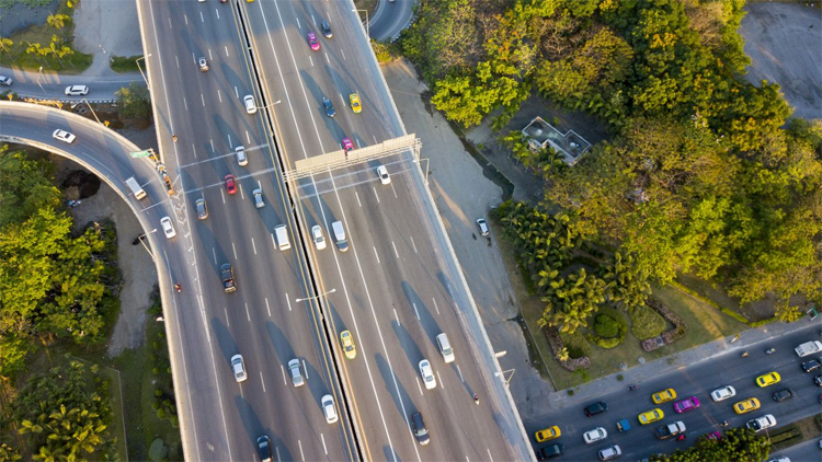 中秋國慶假期 全社會跨區(qū)域人員流動量預(yù)計將超23億人次