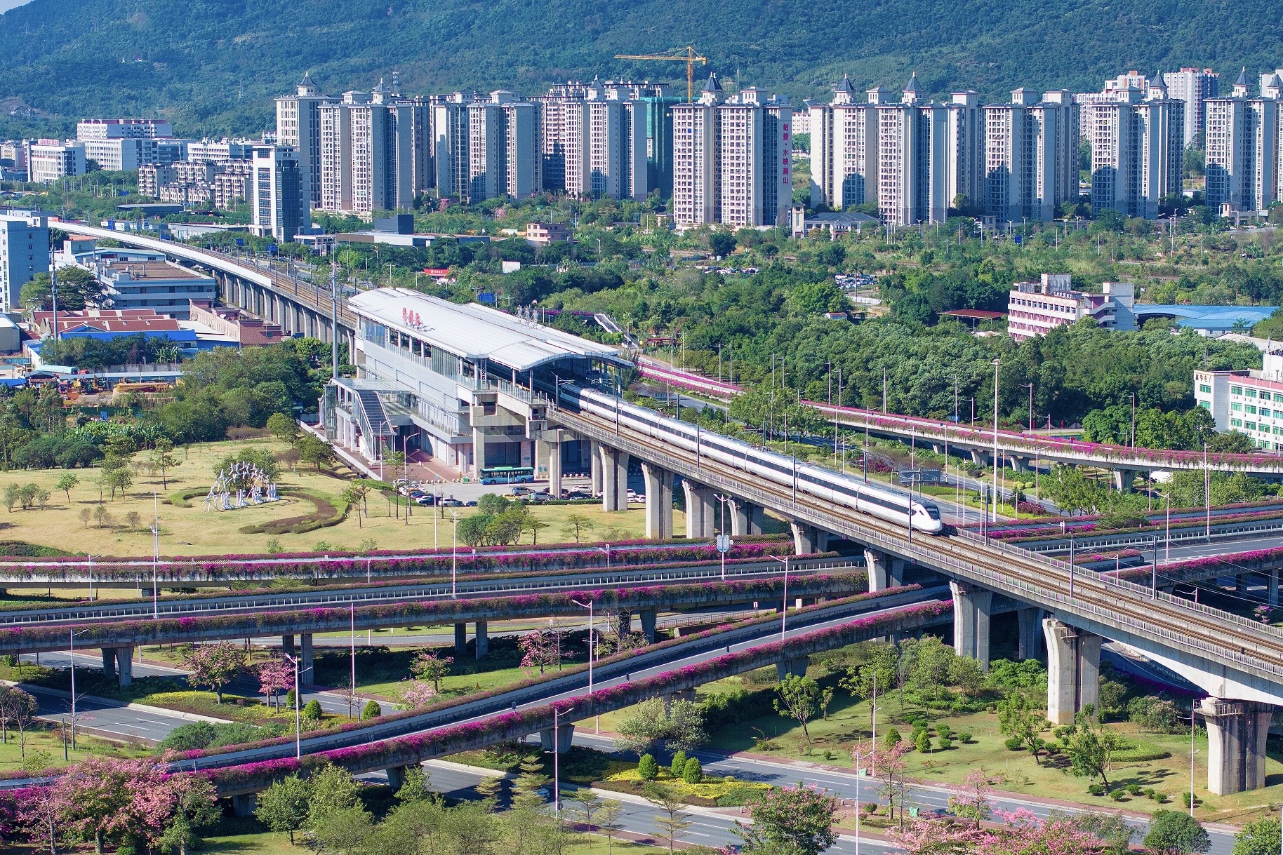 官宣：廣州地鐵3條（段）城際鐵路2條（段）地鐵明日開(kāi)通