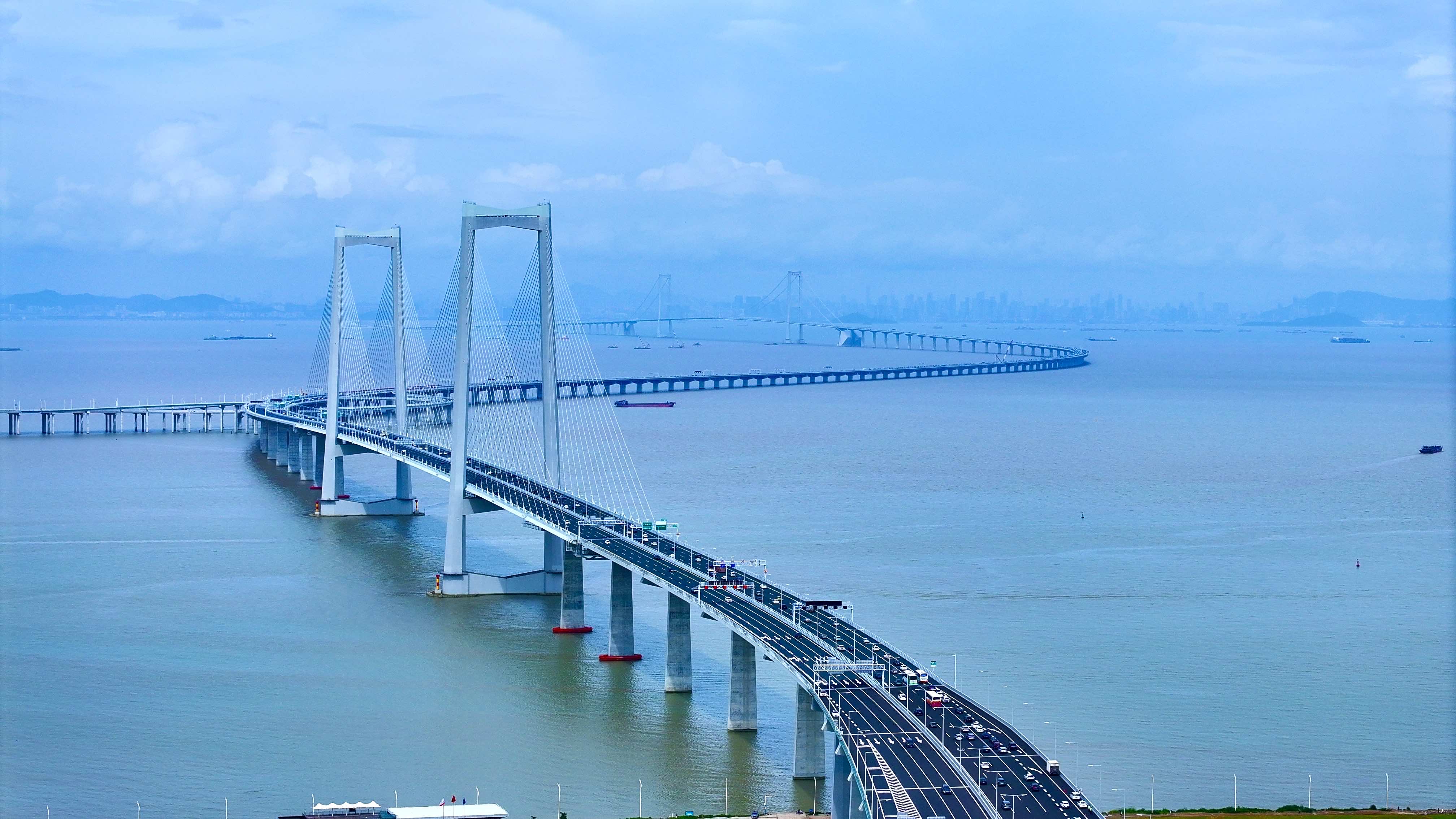 國(guó)慶中秋假期廣東高速預(yù)計(jì)9月30日迎節(jié)前車(chē)流高峰