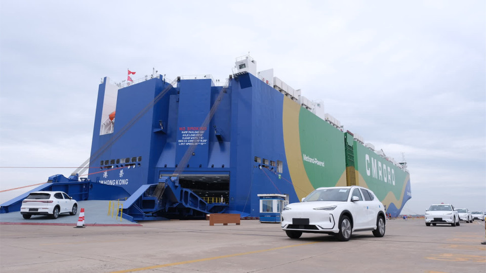 【港商時(shí)評(píng)】加強(qiáng)配套 搶佔(zhàn)綠色航運(yùn)市場(chǎng)