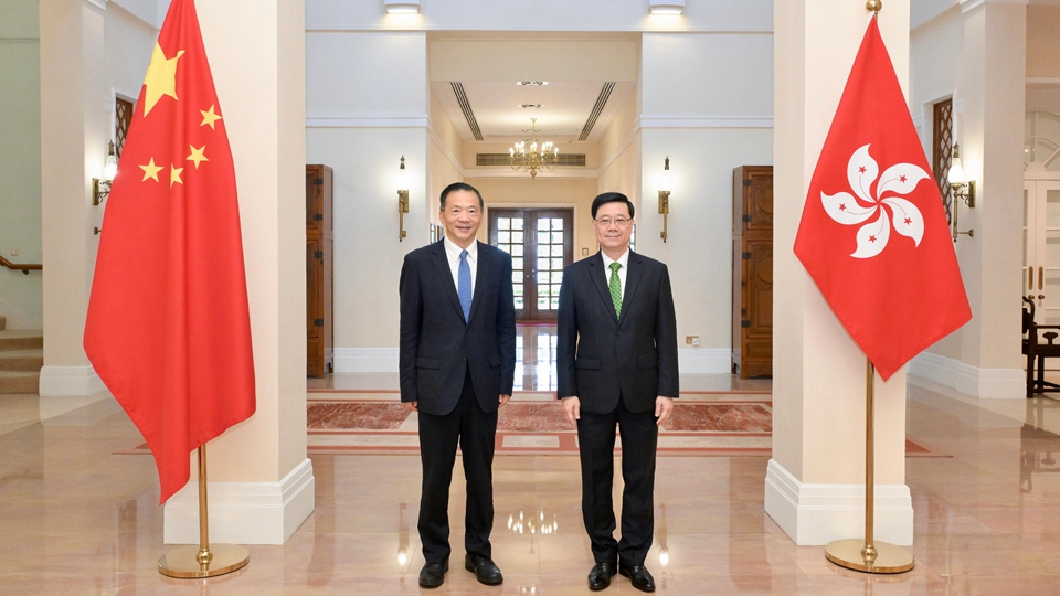 李家超晤央視總臺(tái)臺(tái)長(zhǎng)慎海雄 就加強(qiáng)與總臺(tái)傳播領(lǐng)域合作交流意見