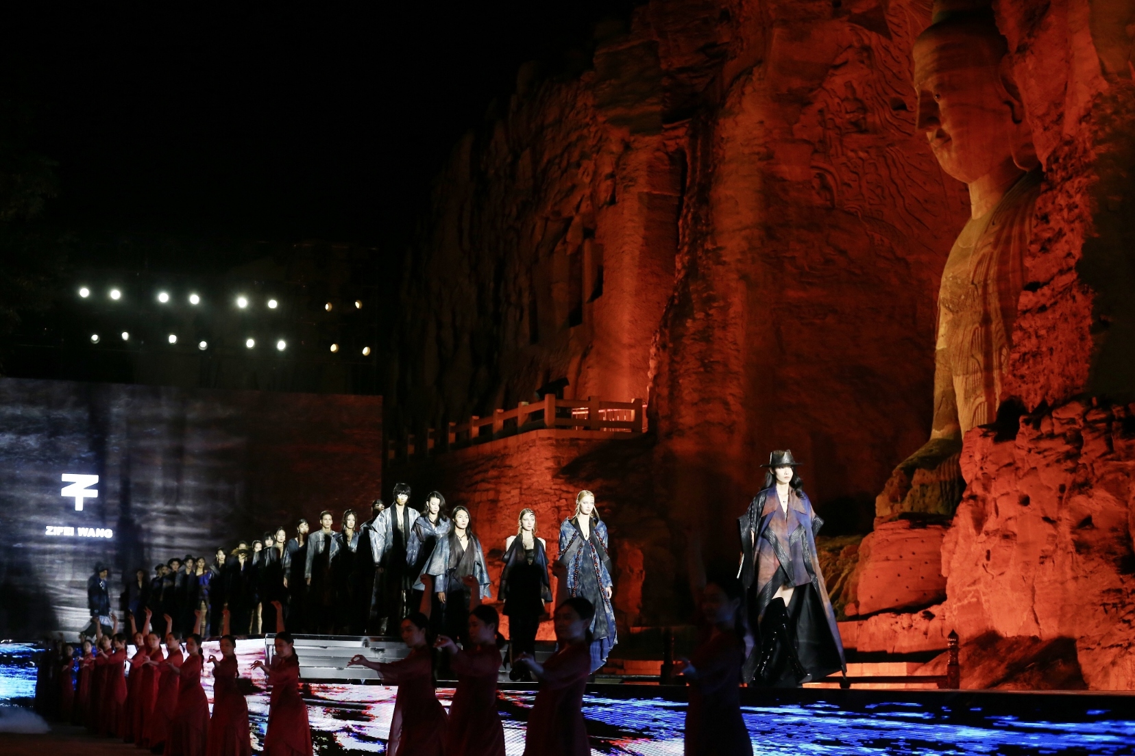 山西大同雲(yún)岡時(shí)裝節(jié)啟幕