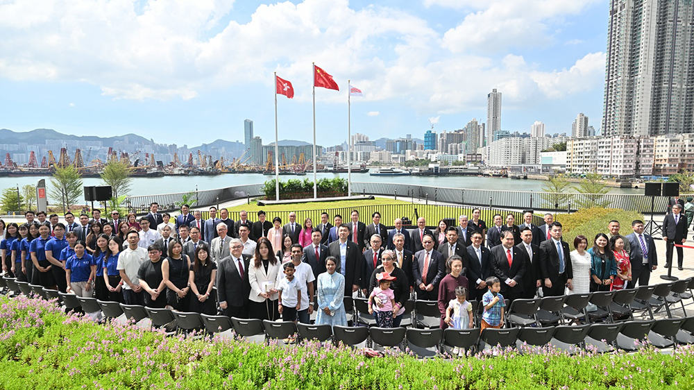 啟德體育園舉行首個國慶升旗儀式