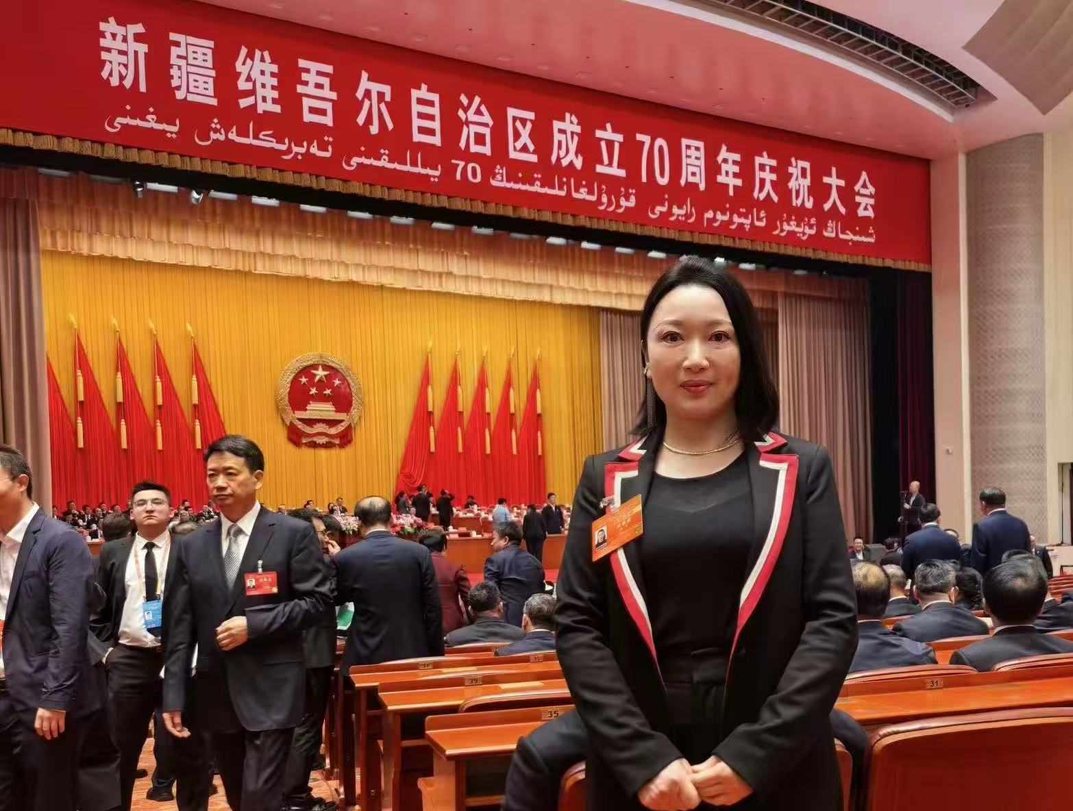 香港慶祝國(guó)慶76周年  見證家國(guó)發(fā)展輝煌