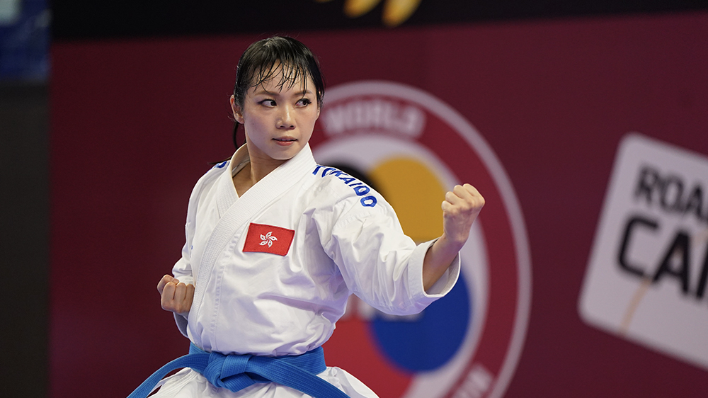 劉慕裳獲選香港十大傑青 母校林大輝中學(xué)同感光榮