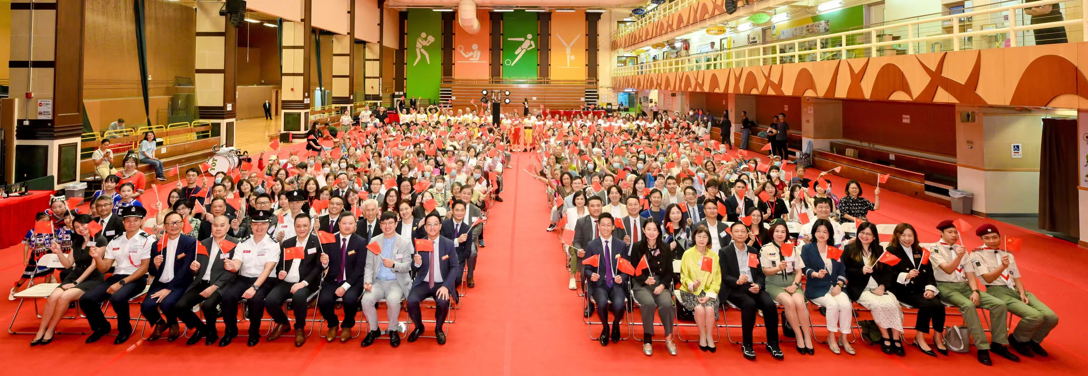 仁愛堂舉行國慶升旗禮