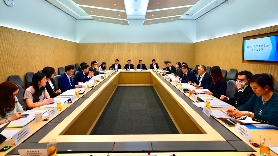 跨部門反黑工專責(zé)組首次開會 討論非法勞工現(xiàn)況 制定應(yīng)對策略