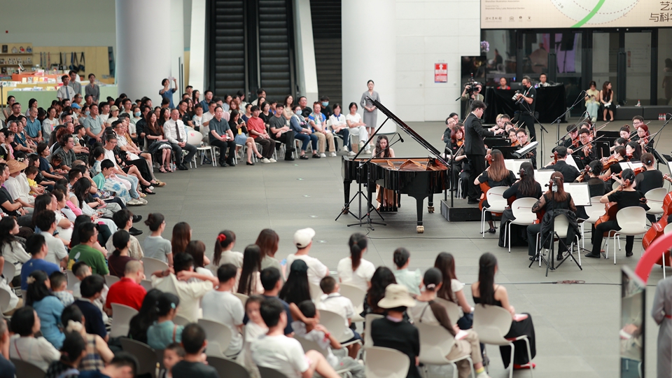國(guó)慶節(jié)，在深圳美術(shù)館邂逅一場(chǎng)「琴鍵上的浪漫」
