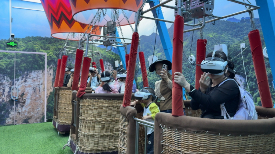 張家界大峽谷景區(qū)國慶假期接待平穩(wěn)有序